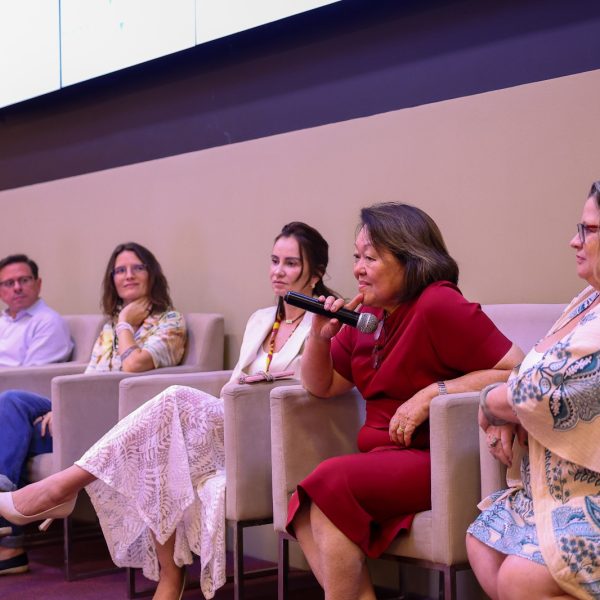 Vice-reitora do Unicive representa a região Sul em encontro do ensino superior